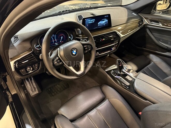 BMW 530e-14