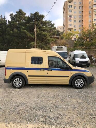 Ford Tourneo Connect-9