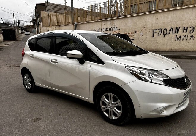 Nissan Note-2