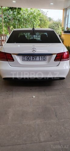 Mercedes E 200-2