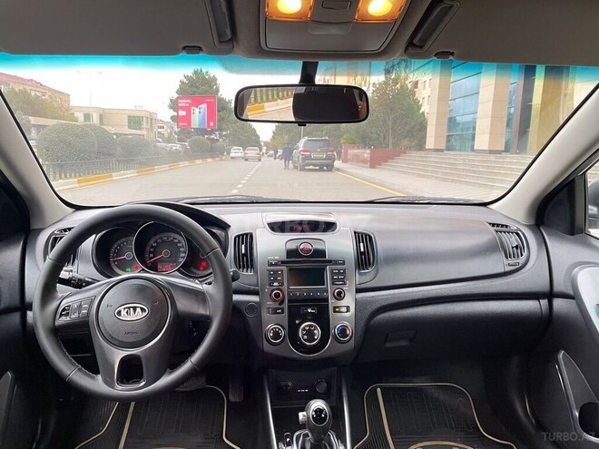 Kia Cerato-6