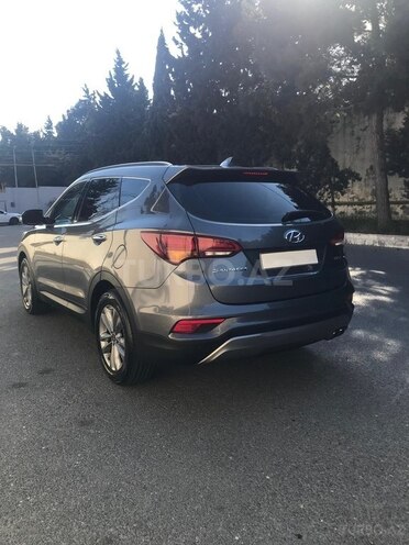 Hyundai Santa Fe-3