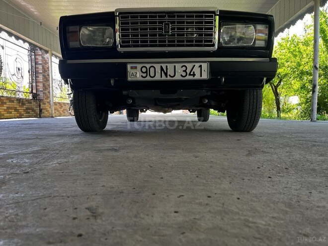 LADA (VAZ) 2107-2