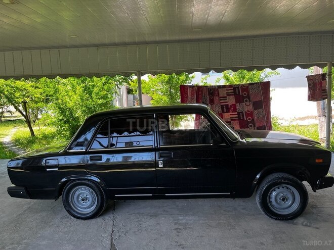 LADA (VAZ) 2107-4