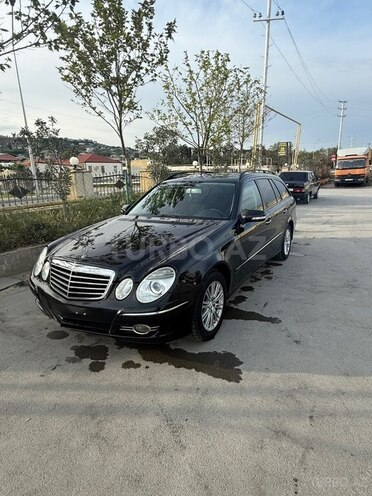 Mercedes E 220-2