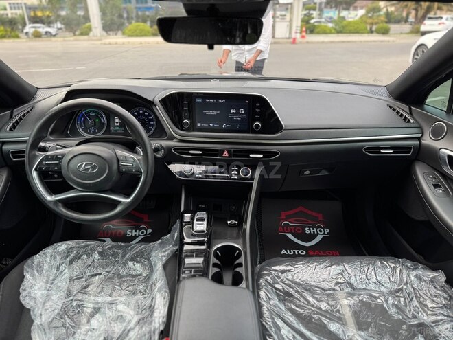 Hyundai Sonata-22