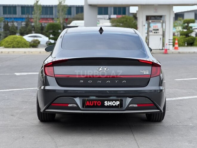 Hyundai Sonata-8