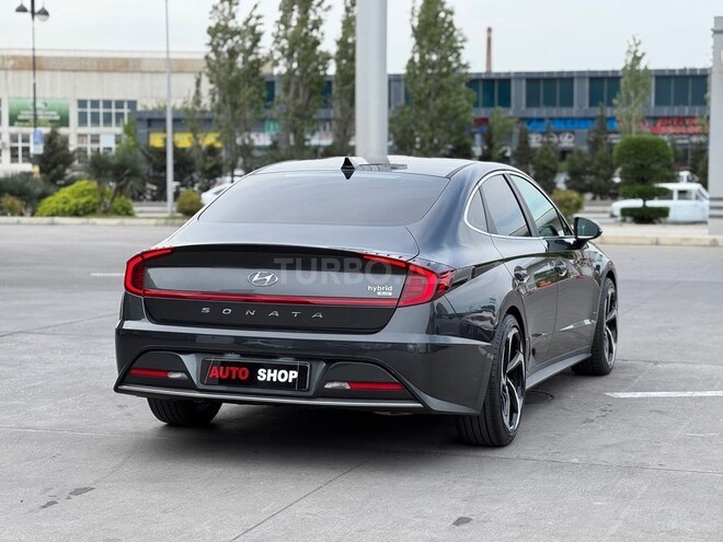 Hyundai Sonata-6