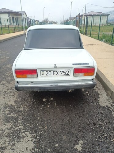 LADA (VAZ) 2107-2