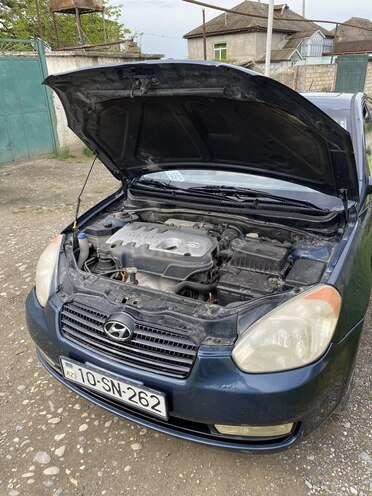 Hyundai Accent-6