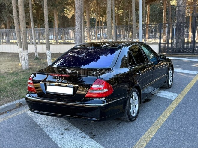 Mercedes E 240-6