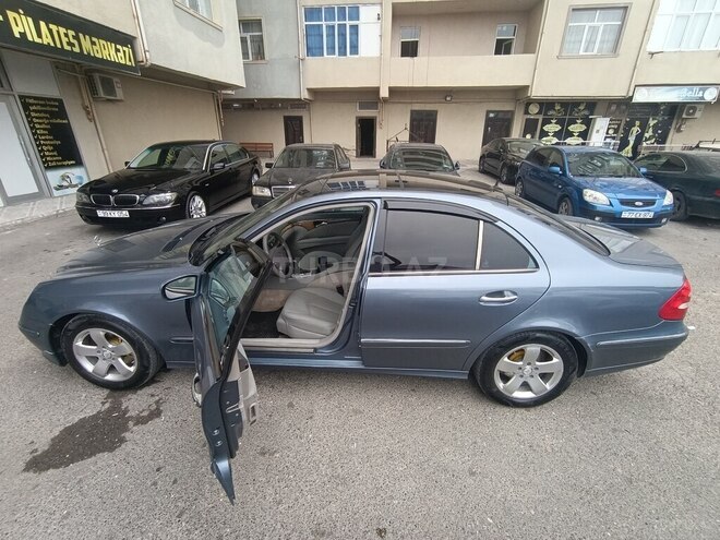 Mercedes E 200-5