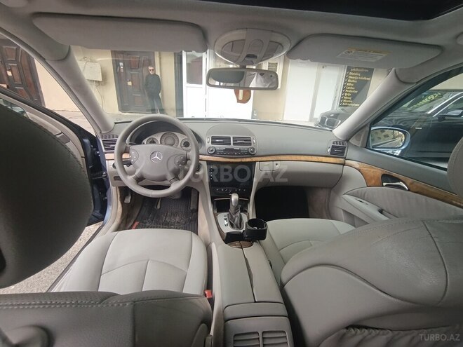 Mercedes E 200-3