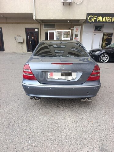Mercedes E 200-2