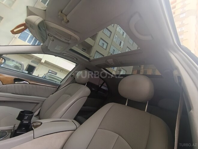 Mercedes E 200-4