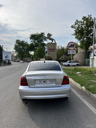 Opel Vectra-5