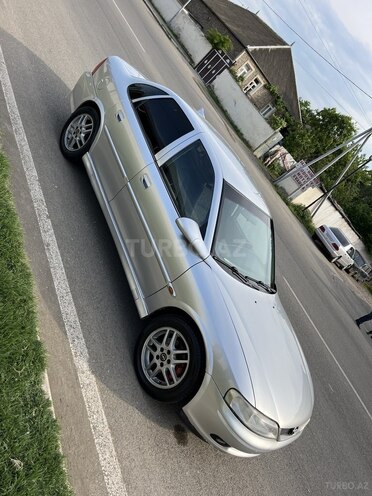 Opel Vectra-10
