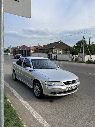 Opel Vectra-3