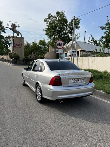 Opel Vectra-6