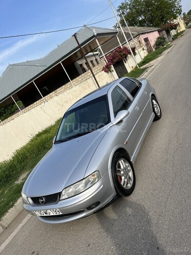 Opel Vectra-11