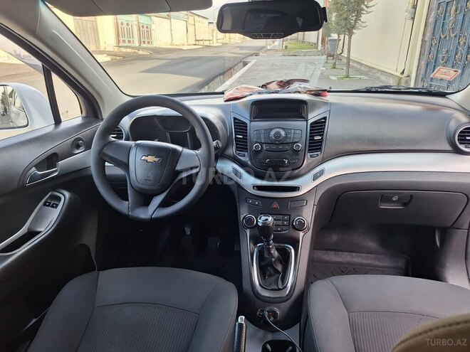 Chevrolet Orlando-4