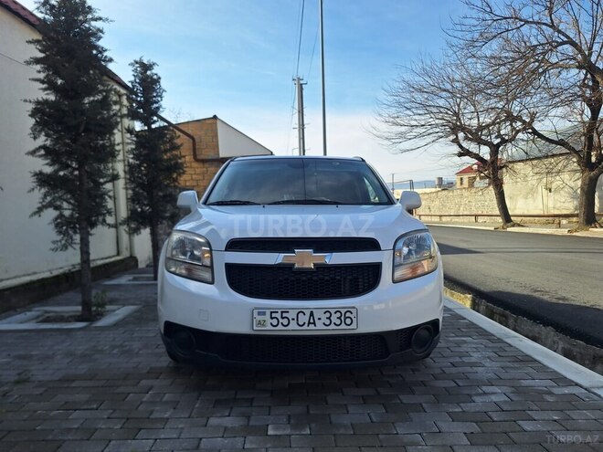 Chevrolet Orlando-1