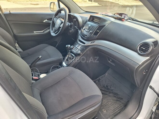Chevrolet Orlando-5