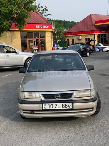 Opel Vectra-1