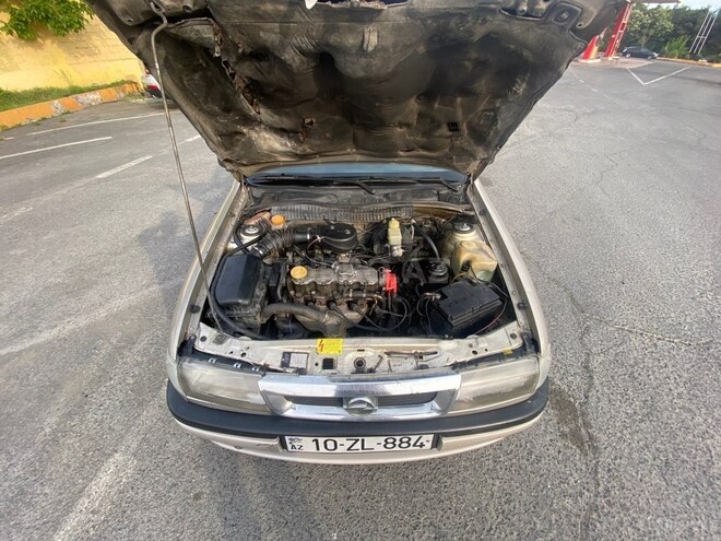 Opel Vectra-2