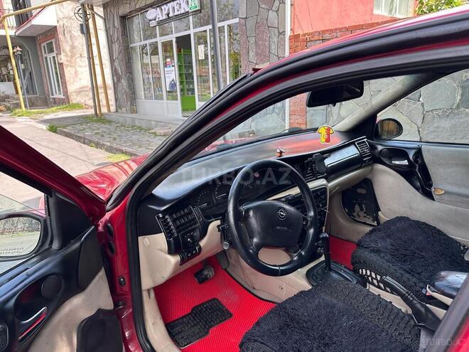 Opel Vectra-8
