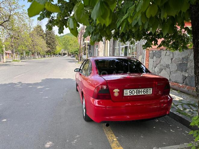 Opel Vectra-4