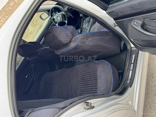 BMW 525-8