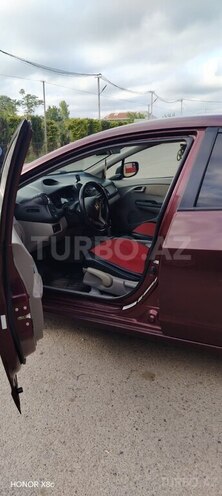 Honda Insight-7
