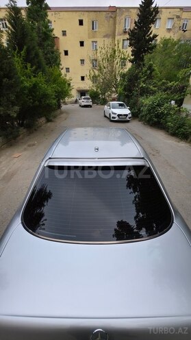 Mercedes E 270-5