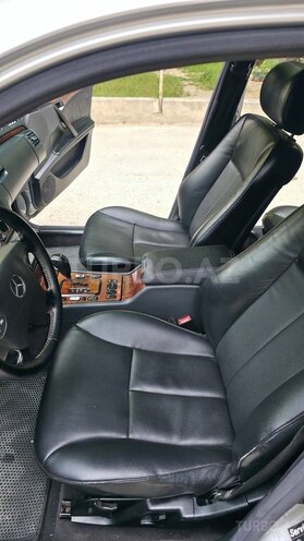 Mercedes E 270-8