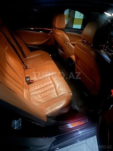 BMW 530-6