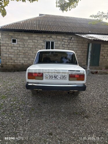 LADA (VAZ) 2107-2