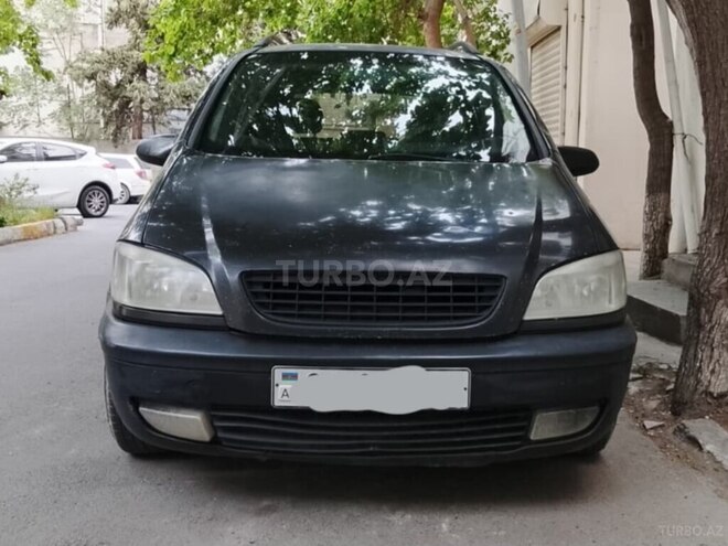 Opel Zafira-1
