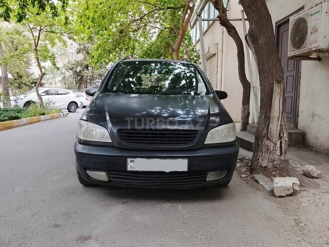 Opel Zafira-2
