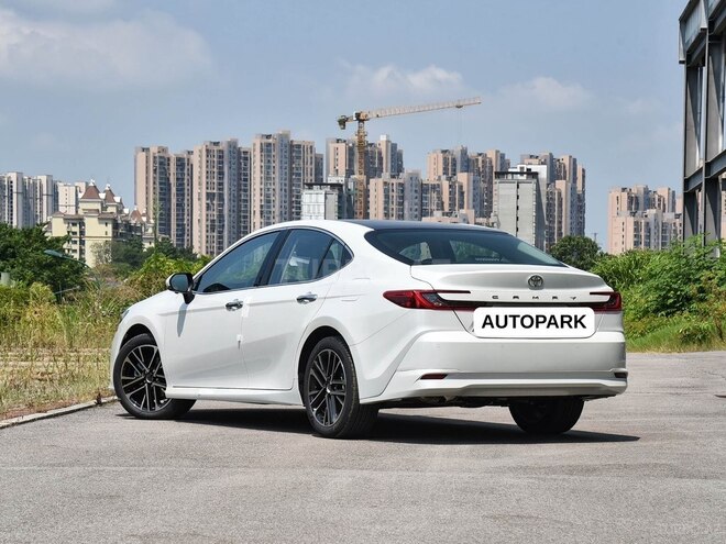 Toyota Camry-6