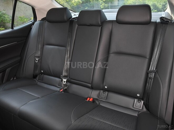 Toyota Camry-10