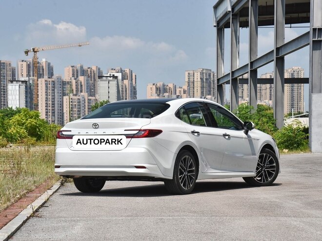 Toyota Camry-4
