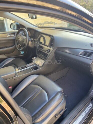Hyundai Sonata-8