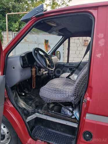 Ford Transit-5