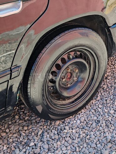 Mercedes 300 D-5