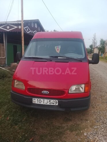 Ford Transit-1
