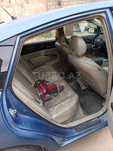 Toyota Prius-8