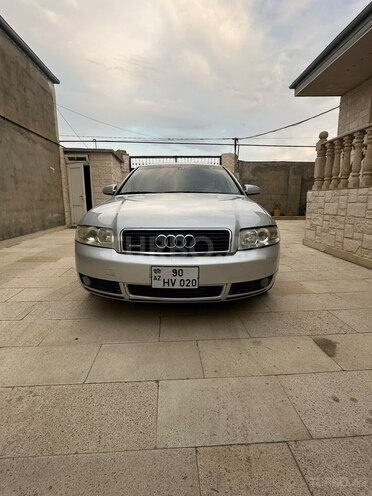 Audi A4-1