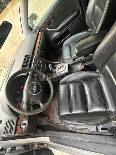 Audi A4-4