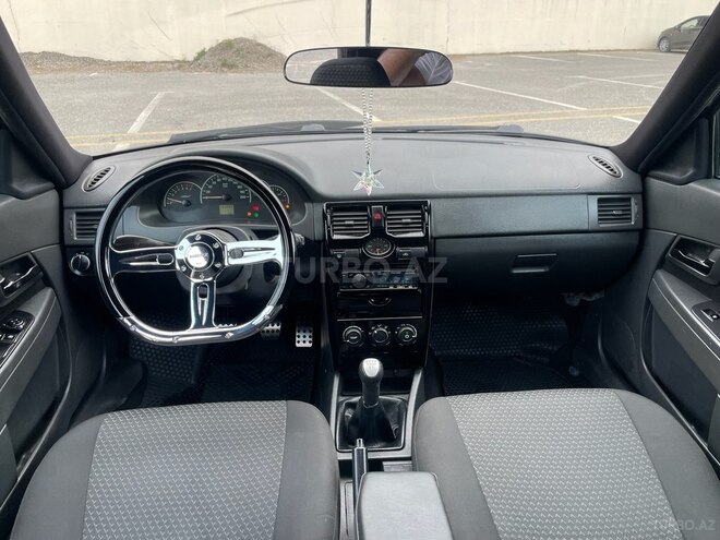 LADA (VAZ) Priora-9